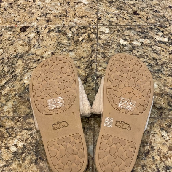 Coach Slippers size 9 - Picture 3 of 4